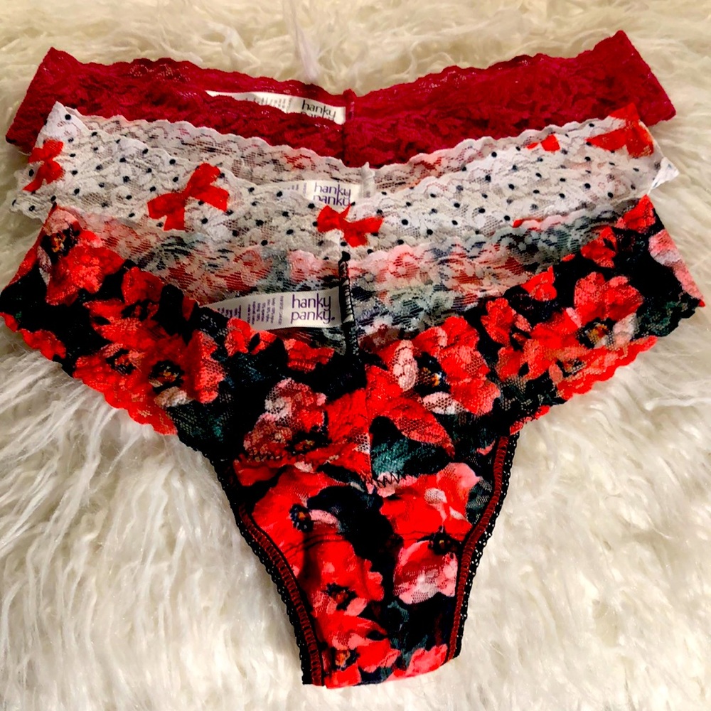 NWOT Hanky Panky low rise lace thongs (3 pack)
